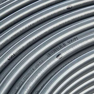 Труба сшитый полиэтилен Valtec 16 x 2.2 мм PE-Xa EVOH бухта 200м VA1622.3.C.200 Труба сшитый полиэтилен Valtec 16 x 2.2 мм PE-Xa EVOH бухта 200м VA1622.3.C.200, 3