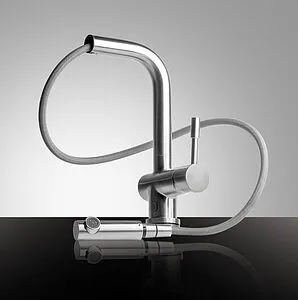 Смеситель для кухни с выдвижным изливом Omoikiri Koriyama-S нержавеющая сталь 4991006 Смеситель для кухни с выдвижным изливом Omoikiri Koriyama-S нержавеющая сталь 4991006, 3