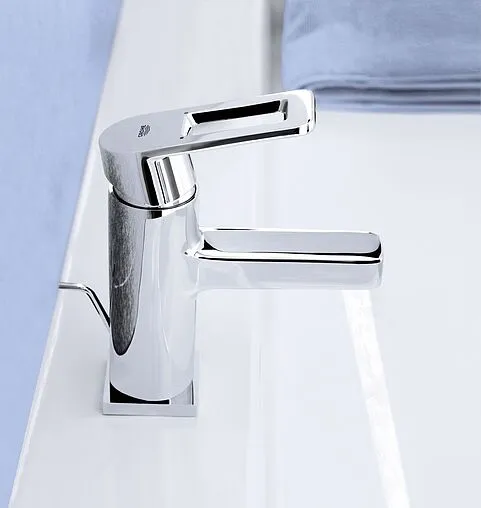 Смеситель для раковины Grohe Quadra хром 32631000