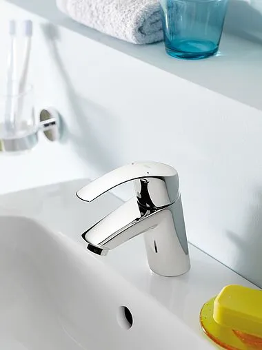 Смеситель для раковины Grohe Eurosmart хром 32154002