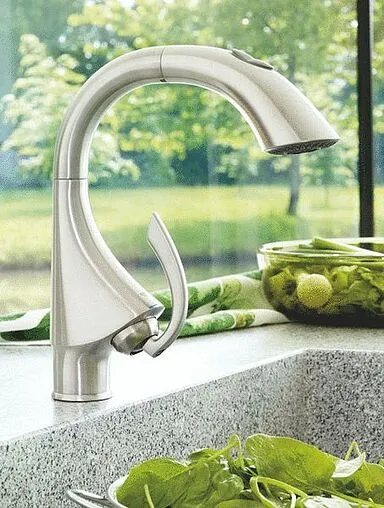 Смеситель для кухни с выдвижным изливом Grohe K4 хром 33782000