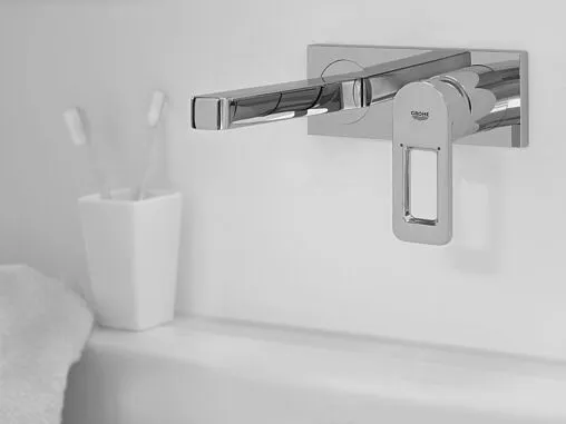 Смеситель для раковины из стены Grohe Quadra хром 19479000