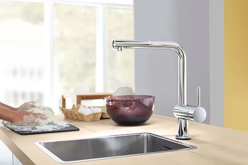 Смеситель для кухни с выдвижным изливом Grohe Minta Touch хром 31360001