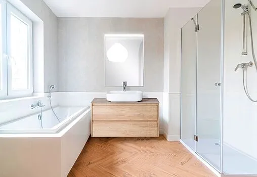 Зеркало с подсветкой BelBagno UNO 60x80 сатин SPC-UNO-600-800-TCH