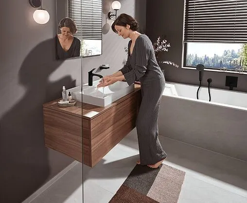 Смеситель для раковины Hansgrohe Vivenis 110 чёрный матовый 75020670