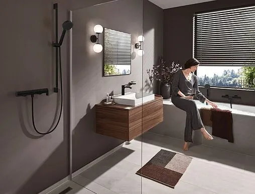 Смеситель для ванны Hansgrohe Vivenis чёрный матовый 75420670