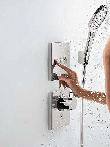 Термостат с отдельным выводом для ручного душа Hansgrohe ShowerSelect Highflow хром 15761000