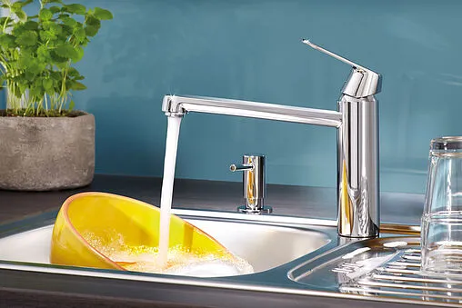 Смеситель для кухни Grohe Eurosmart Cosmopolitan хром 32842000