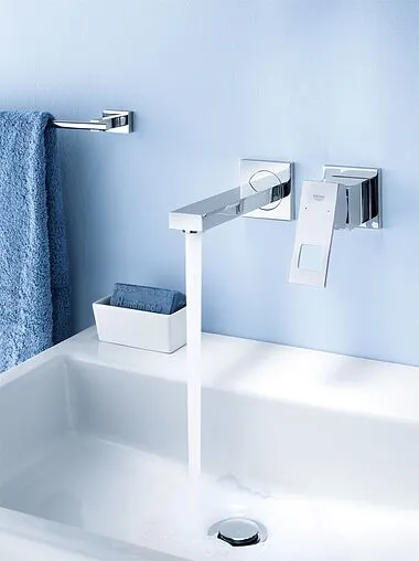 Смеситель для раковины из стены Grohe Eurocube хром 19895000