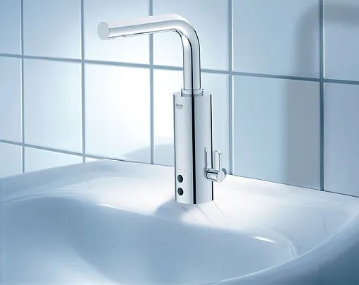 Смеситель для раковины Grohe Essence хром 36088000