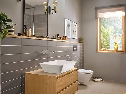 Смеситель для раковины из стены Hansgrohe Rebris E хром 72568000