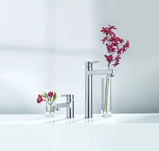 Смеситель для раковины Grohe Lineare хром 23405000