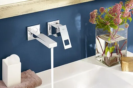 Смеситель для раковины из стены Grohe Eurocube хром 19895000