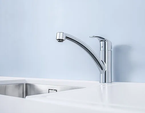 Смеситель для кухни Grohe Eurosmart хром 33281002