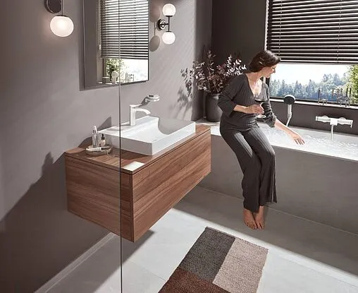 Смеситель для ванны Hansgrohe Vivenis белый матовый 75420700