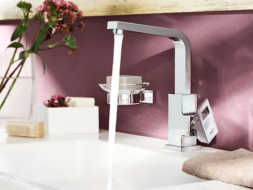 Смеситель для раковины Grohe Eurocube хром 23135000