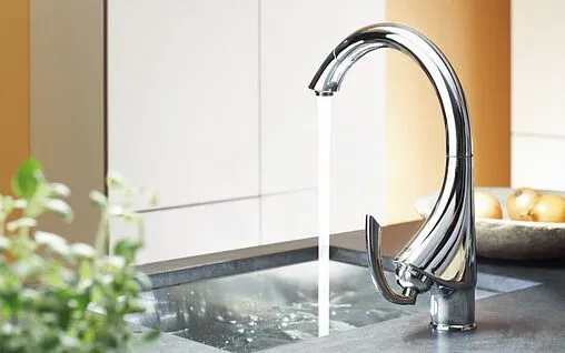 Смеситель для кухни с выдвижным изливом Grohe K4 хром 33782000