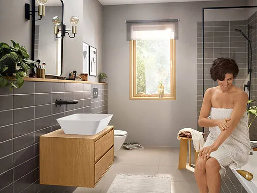 Смеситель для раковины из стены Hansgrohe Rebris E чёрный матовый 72568670