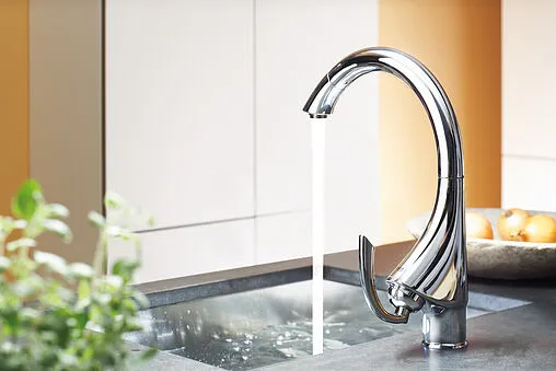 Смеситель для кухни с выдвижным изливом Grohe K4 хром 33786000