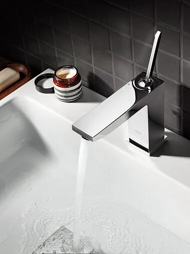 Смеситель для раковины Grohe Eurocube Joy хром 23657000