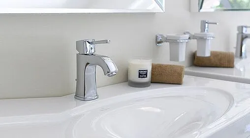 Смеситель для раковины Grohe Grandera хром 23303000