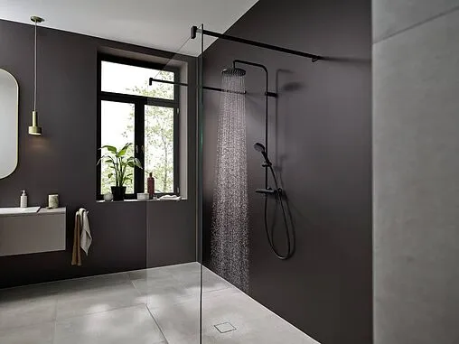 Душевая система с термостатом для душа Hansgrohe Vernis Blend 240 1jet чёрный матовый 26426670