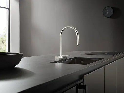 Смеситель для кухни с выдвижным изливом Hansgrohe Aquno Select M81 170 3jet под сталь 73837800