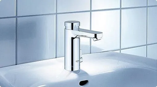 Смеситель для раковины Grohe Eurosmart Cosmopolitan хром 36317000